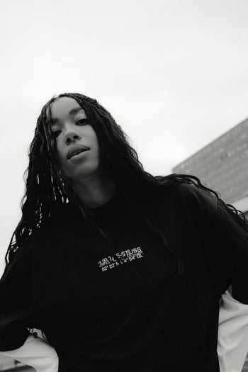 UTS OVAL LOGO TEE